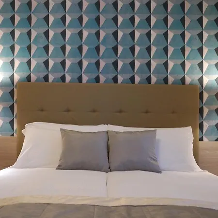 Monaco ホテル 3*