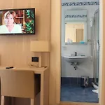 ホテル Monaco 3*