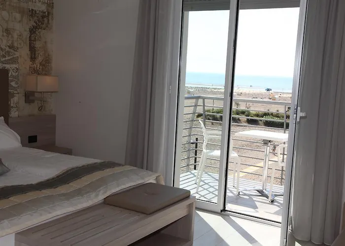 Monaco Ξενοδοχείο 3*